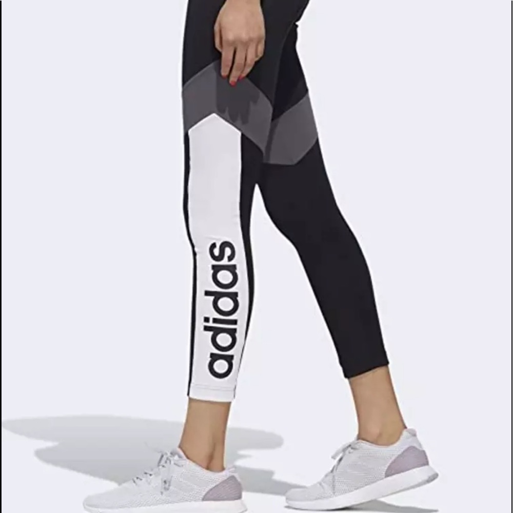 adidas athletic leggings size Medium ankle length.